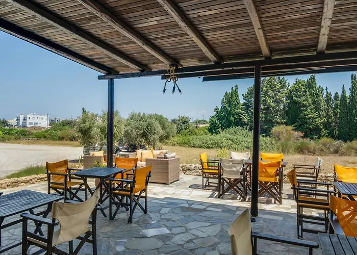 Ilios And Irene 8 Bed and breakfast