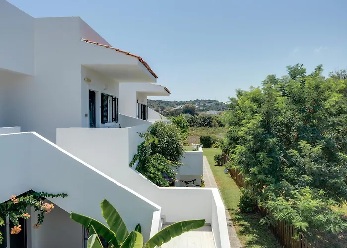 Ilios And Irene 8 Bed and breakfast