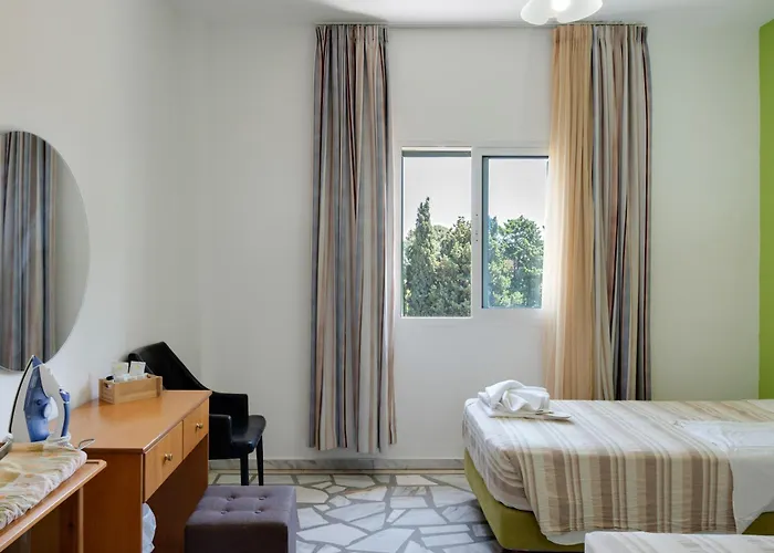 Ilios And Irene 8 4* 马斯蒂查里