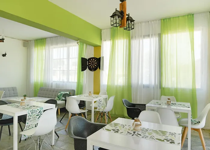 Ilios And Irene 8 Bed and Breakfast Μαστιχάρι